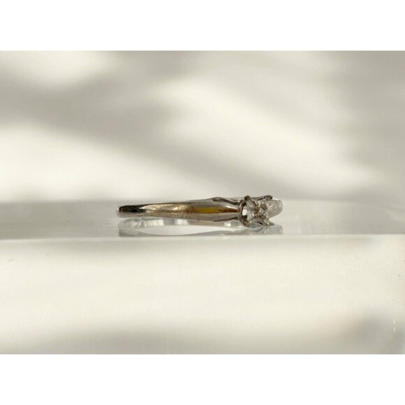 Dainty Minimalist Solitaire 925 Sterling Silver Vintage Ring - sz 9 - Picture 14 of 14